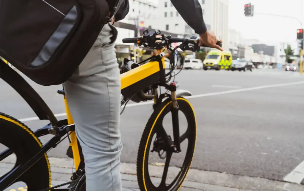 Amazon prodaje setove koji pomažu e-biciklima da <b>nadjačaju ograničenja brzine</b>